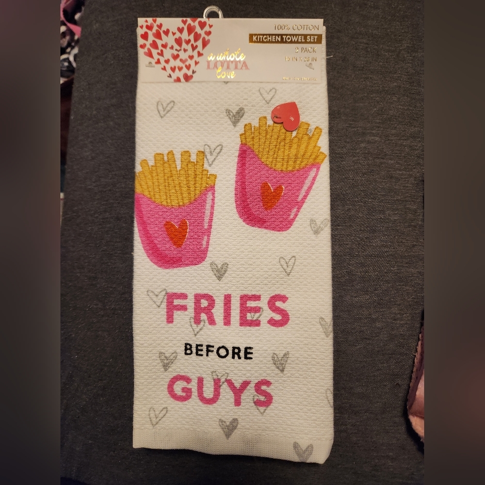 Set of 2 Valentines Day Kitchen towels